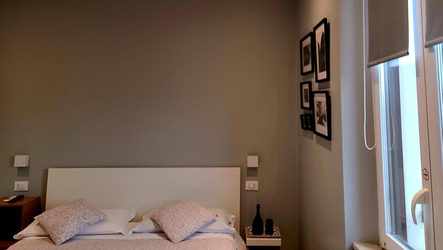 Al Binario Brescia Hotel ภายนอก รูปภาพ