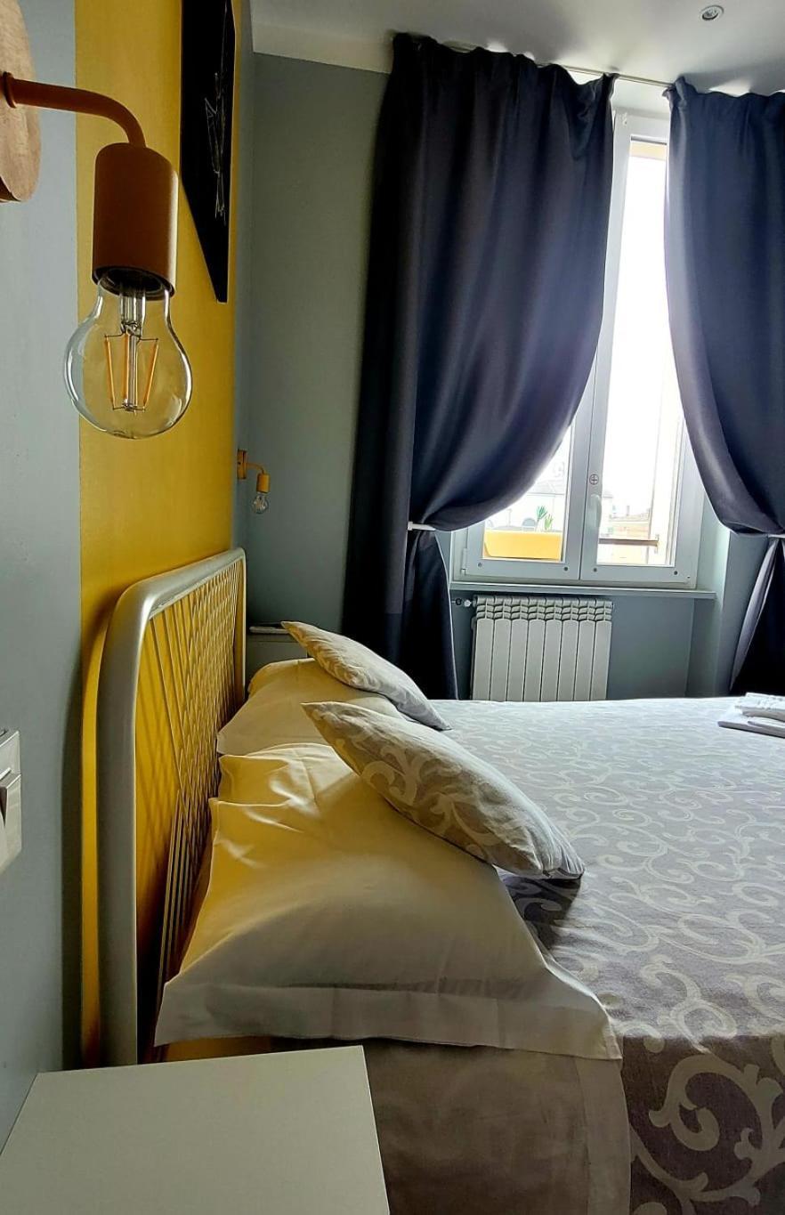 Al Binario Brescia Hotel ภายนอก รูปภาพ